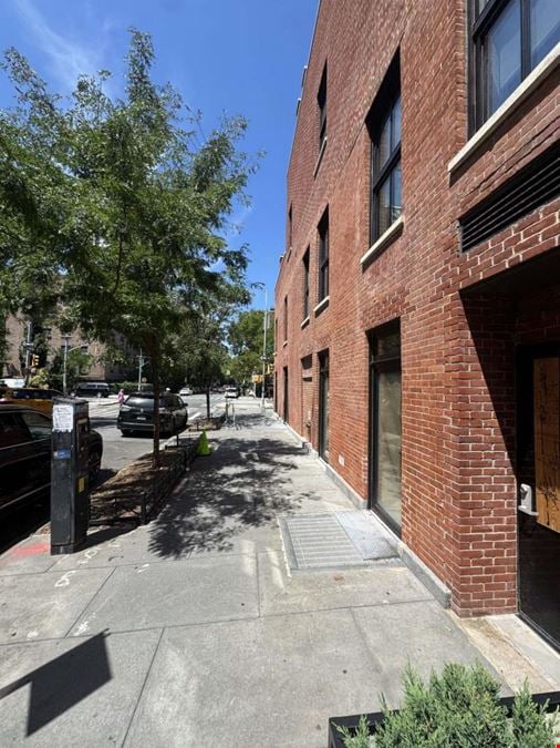 148 9th Ave