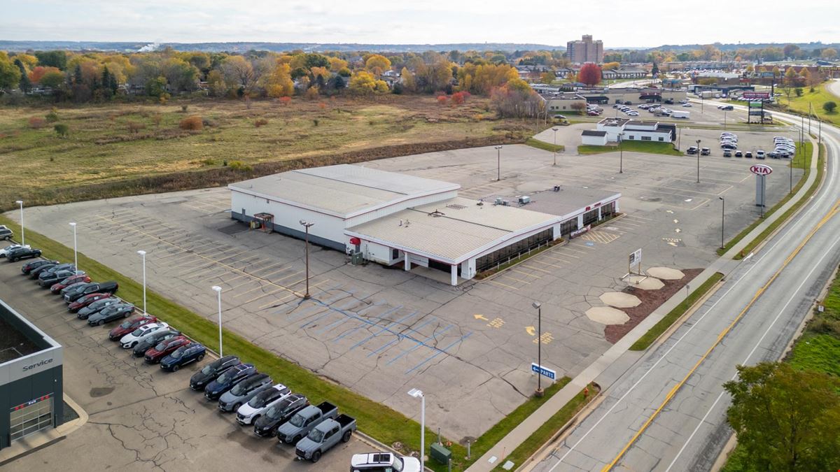 High-Exposure Highway 52 Commercial Site