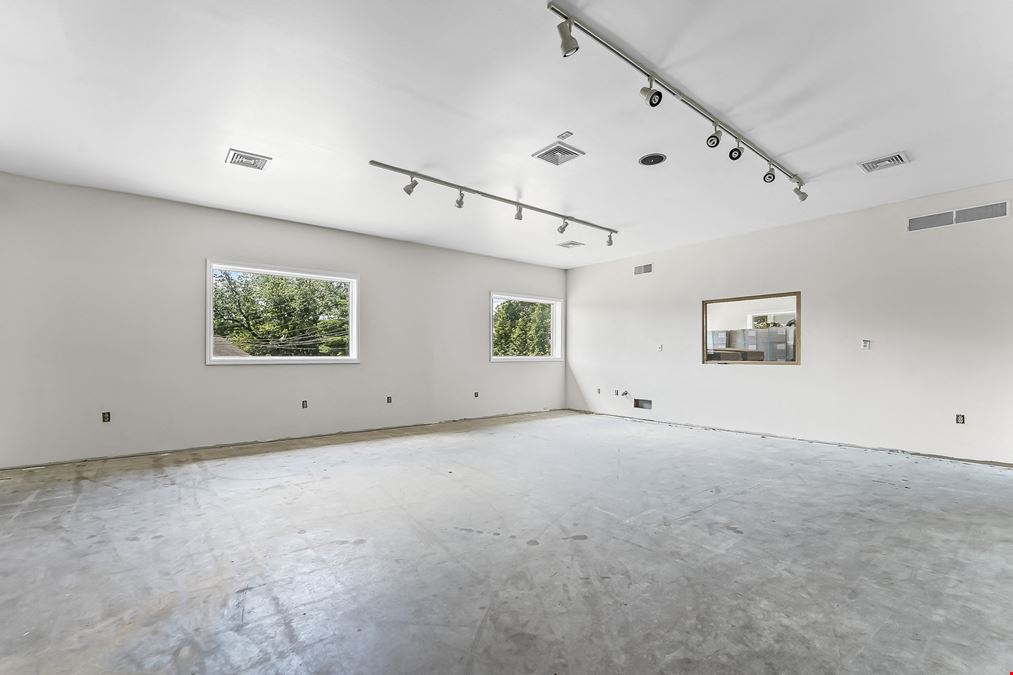 Mixed Use Flex/Res Income Opportunity