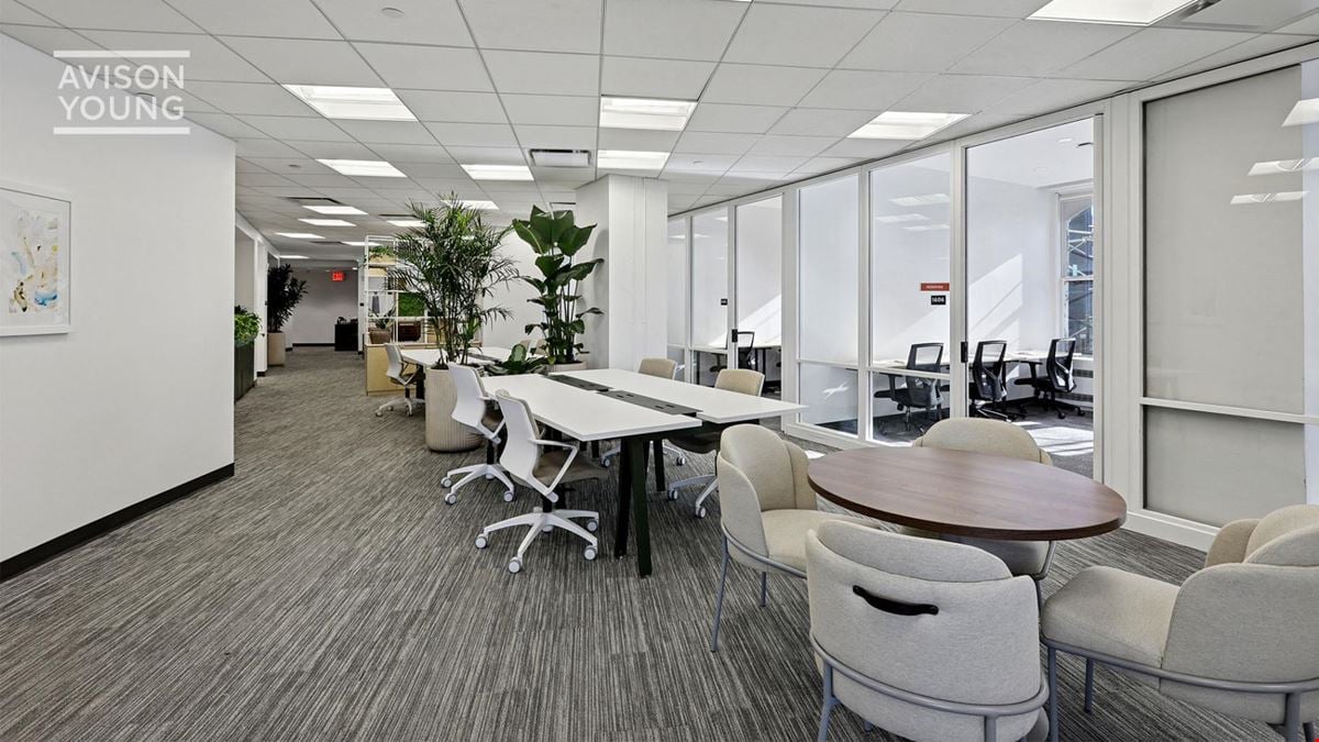 Indy by Industrious - 5 Columbus Circle