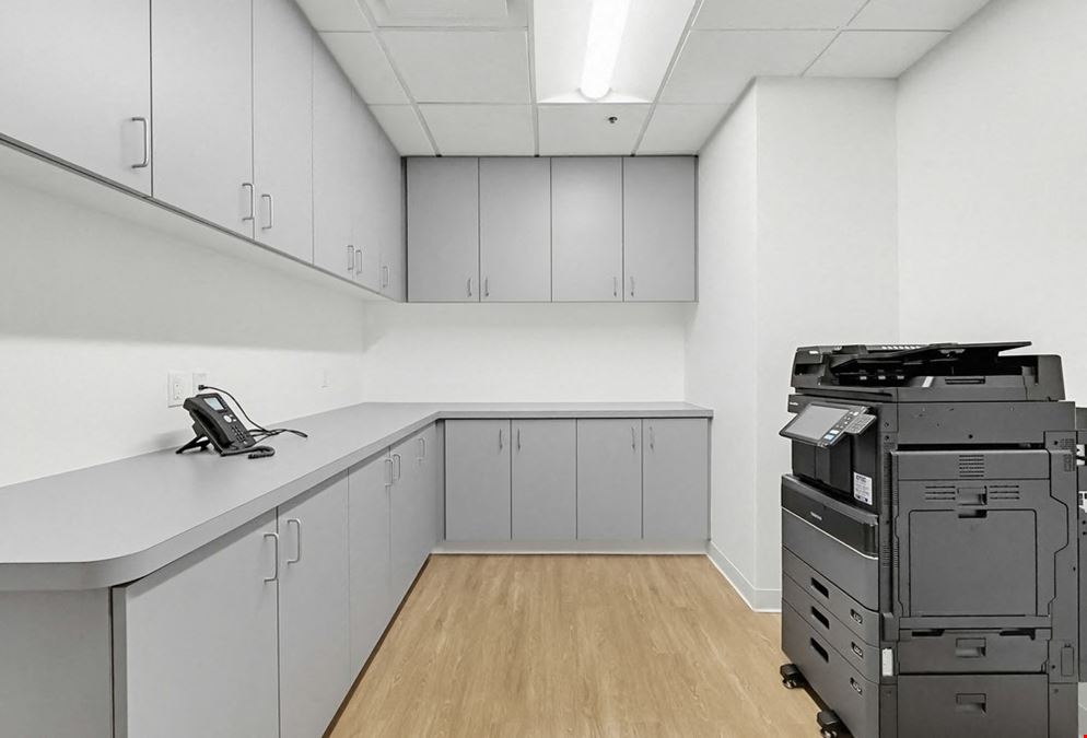 Encino Financial Center | Penthouse B