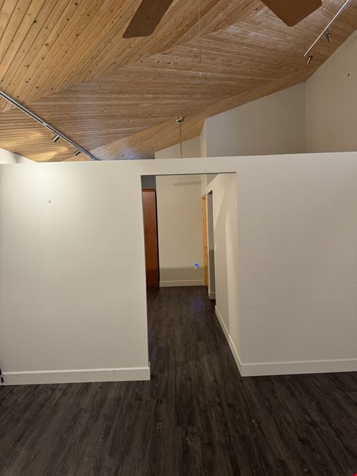 323 24th Street W