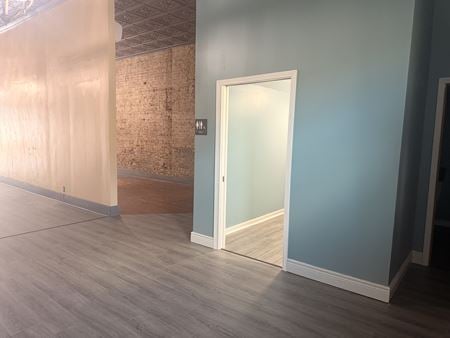 Preview of Retail space for Rent at 138 N Oak St