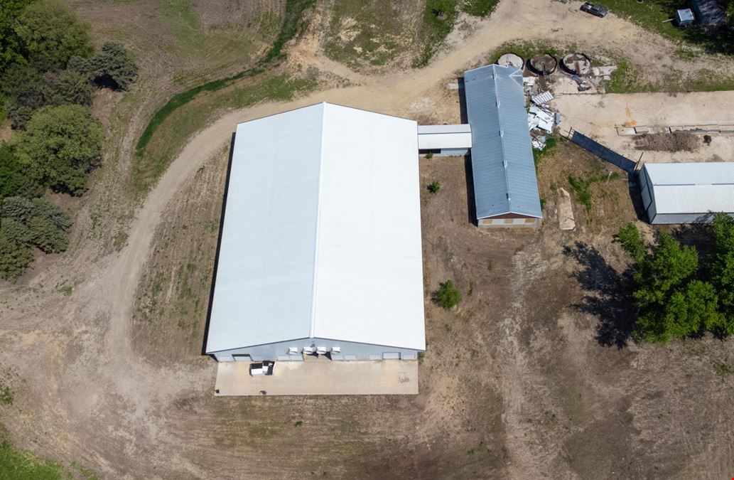 56841 270th Ave  - Commercial Storage Pole Barn For Lease