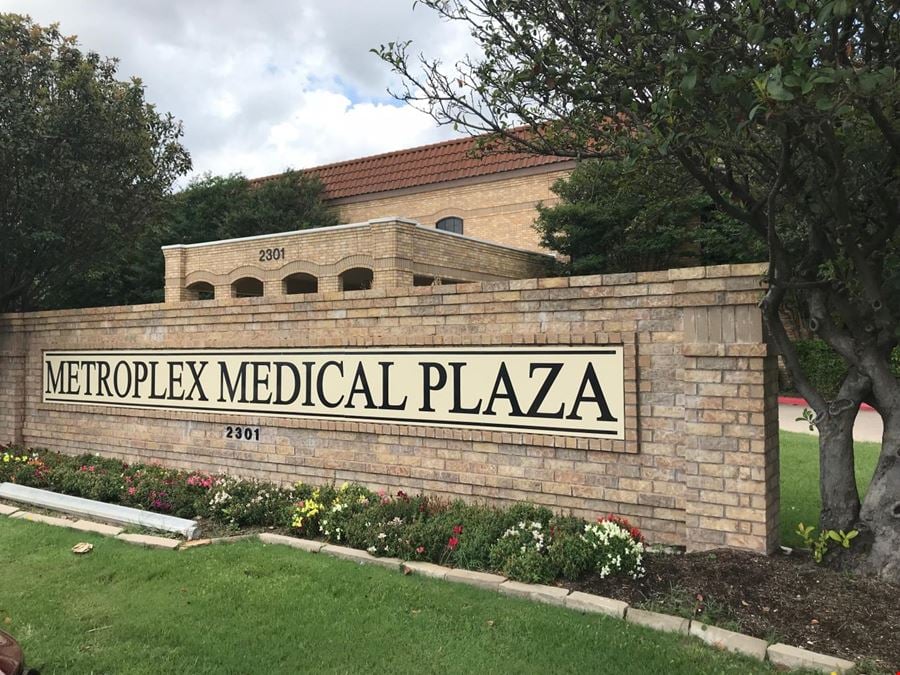 Metroplex Medical Plaza