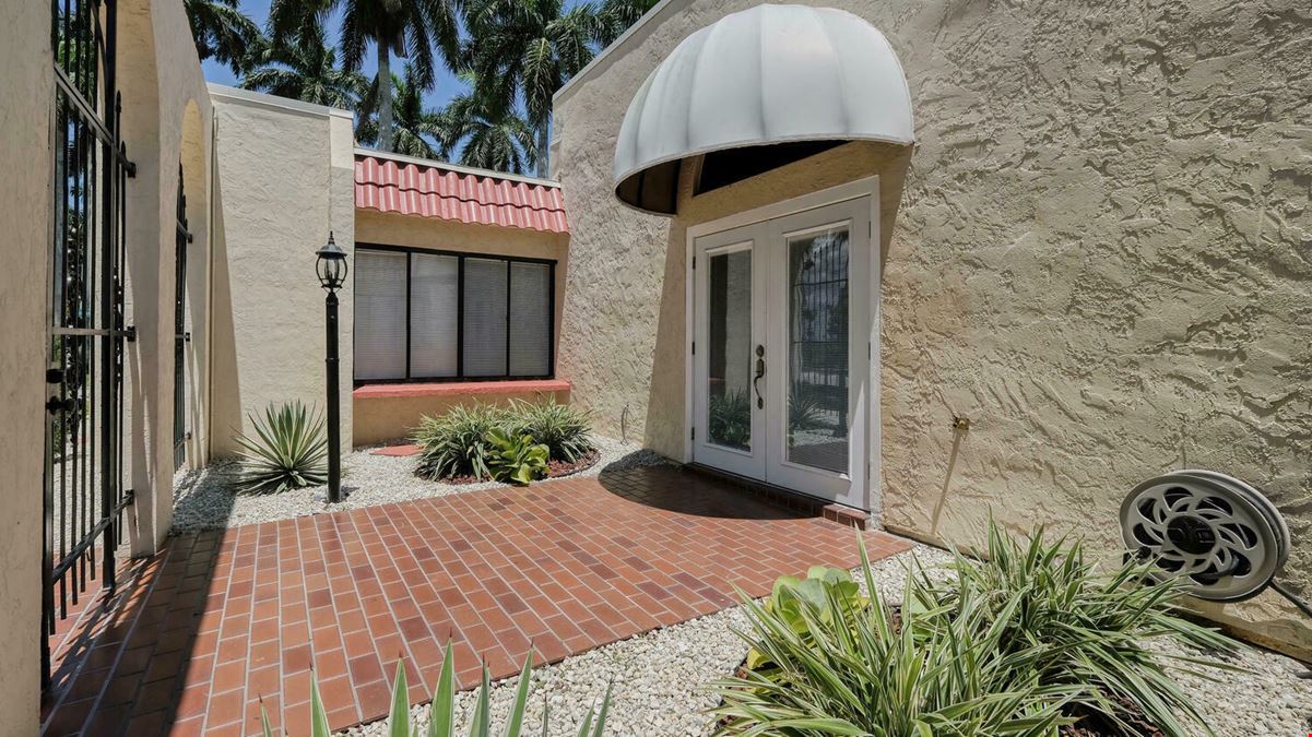 Rarely Available First Street - Downtown Fort Myers Location!