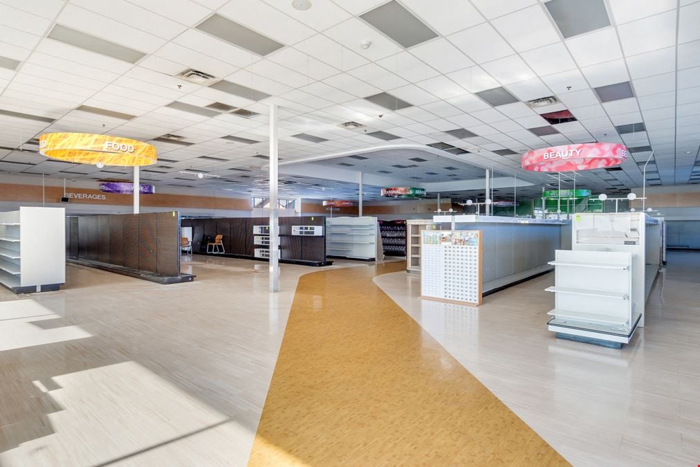 ±17,272 SF Chino Hills Anchor For Lease