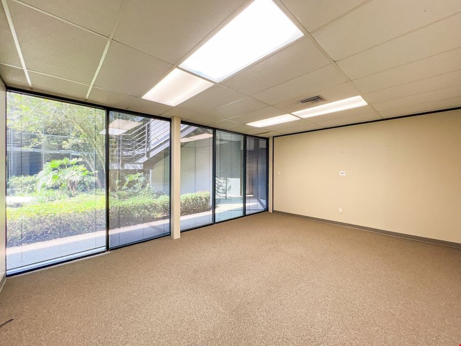 Prime Office Suites in Saint Rose