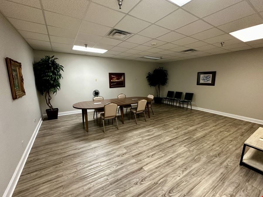 1000 Corporate Pointe