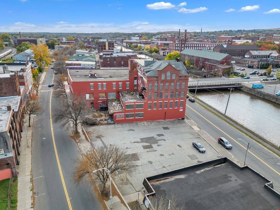 Holyoke House Commercial Space