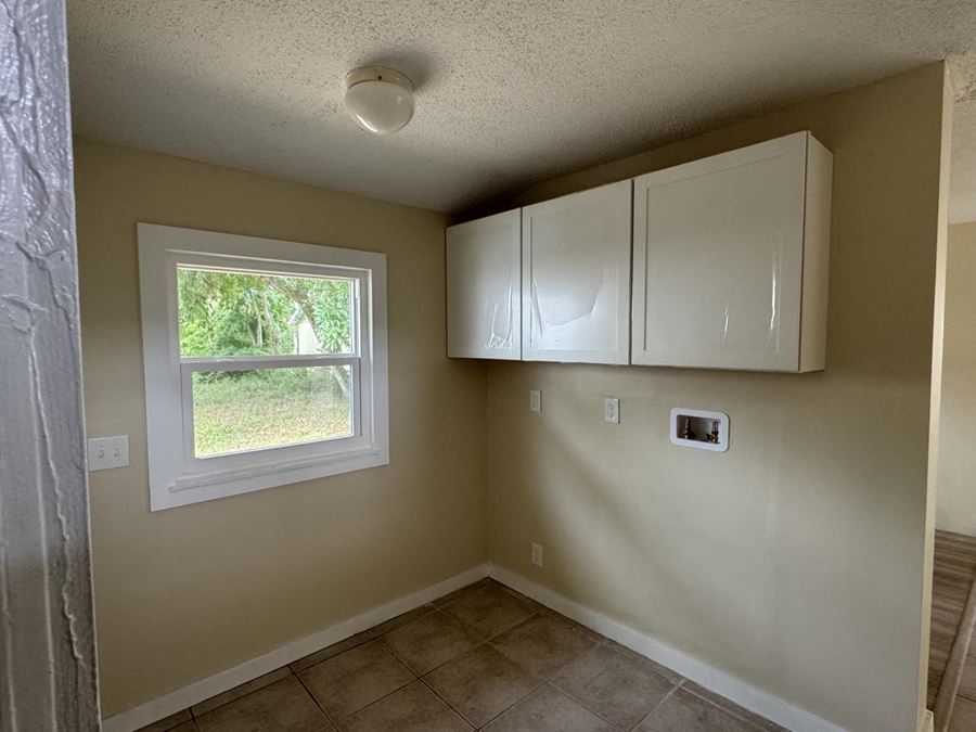 5108 Ridgewood Ave