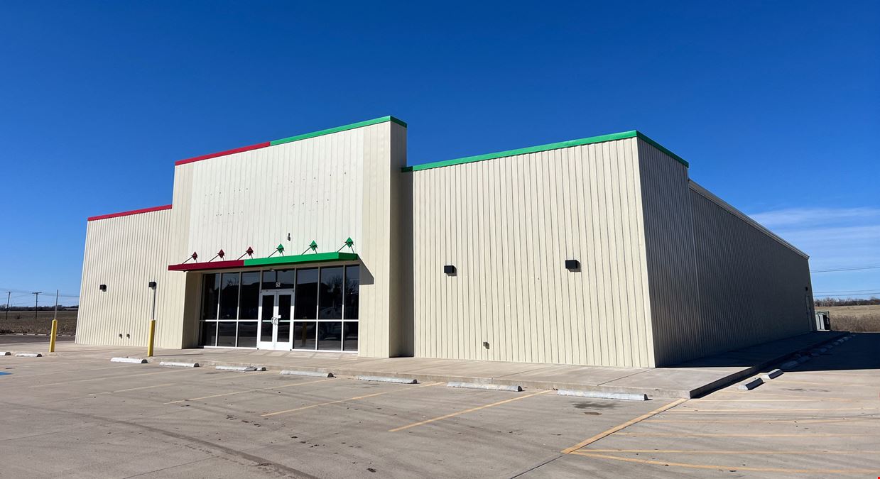 JUNIOR BOX IN HOISINGTON, KS