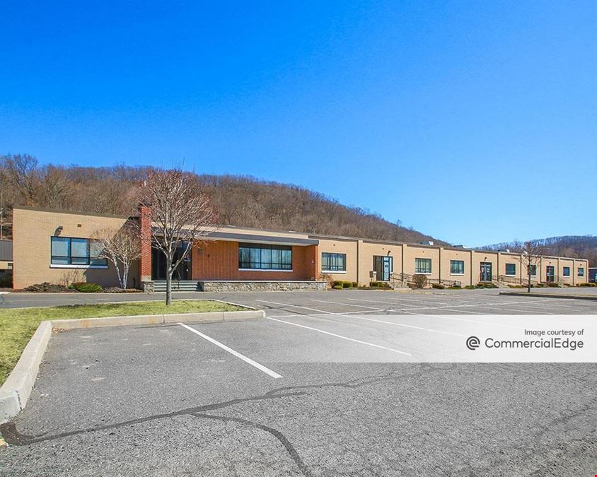 Shelter Rock Business Center