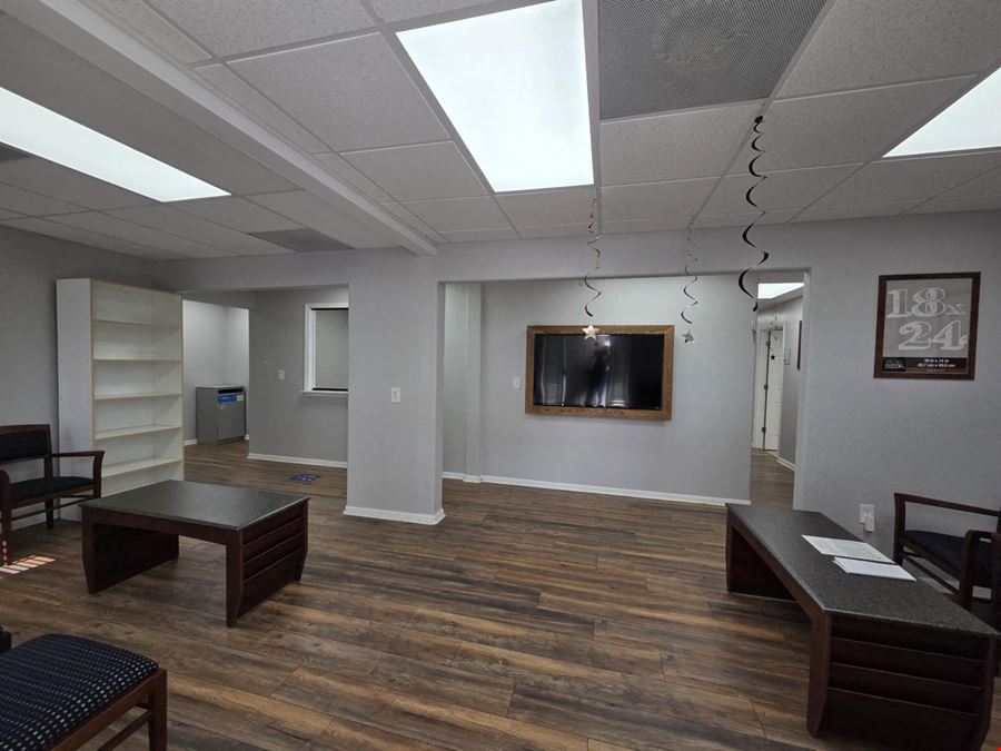 143 Oakwood Ave