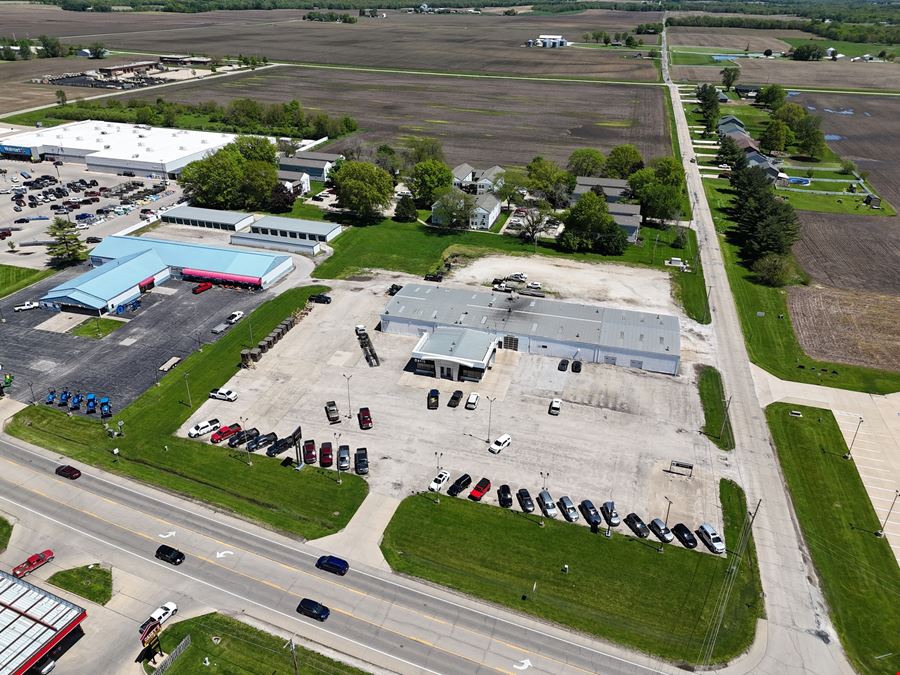 Freestanding Retail Building - 2051 N Main