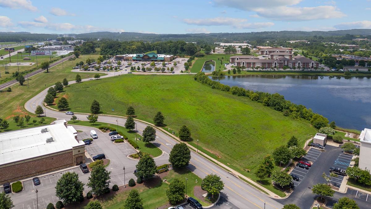 Cabela Drive - Huntsville