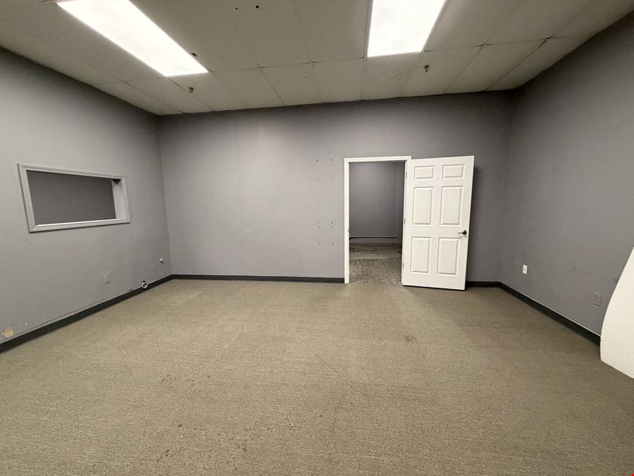 3061 Bay Plaza Drive