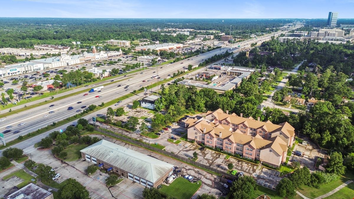 1.5 Acres with Prime I-45 Frontage – Exceptional Visibility & Access