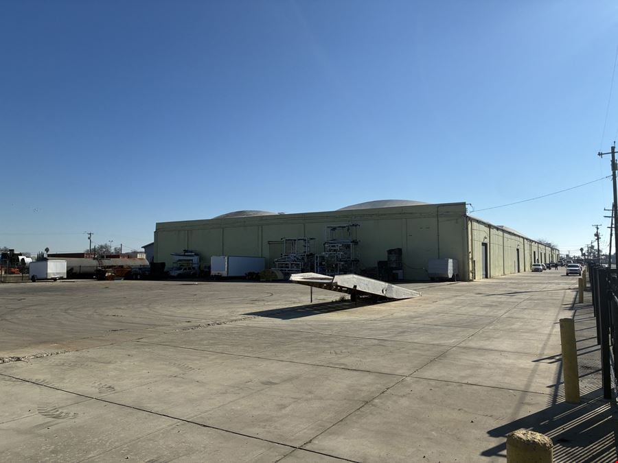 Industrial Warehouse w/ Yard