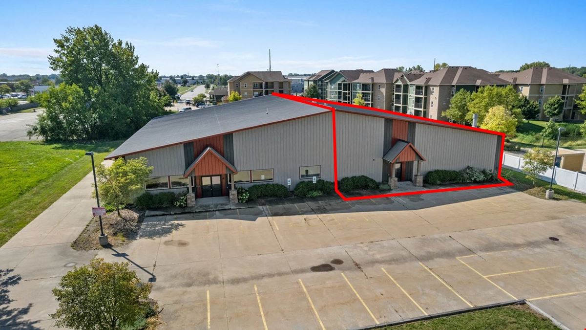 1401 Parkland Ct