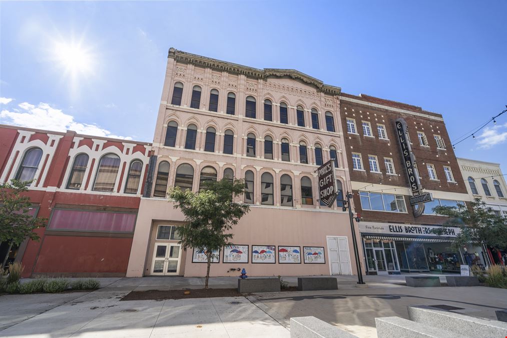41 Court St