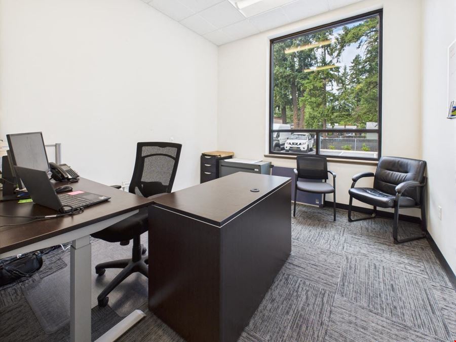 Office Sublease in Lake Oswego