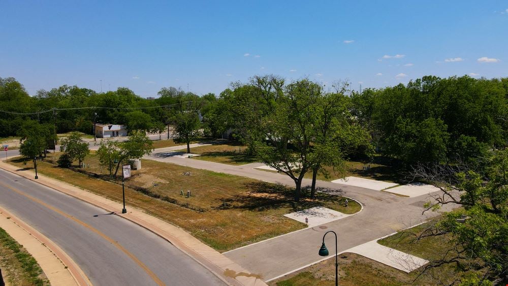 The Park At Lone Star - 28 Townhome Lots