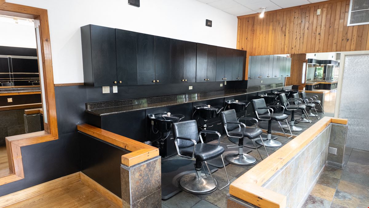 Former Salon in Bois de Chene at Perkins Road Condominium