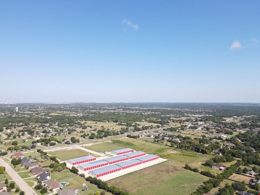 4009 Ovilla Road - Surrounding Dry Dock and Lock Waxahachie