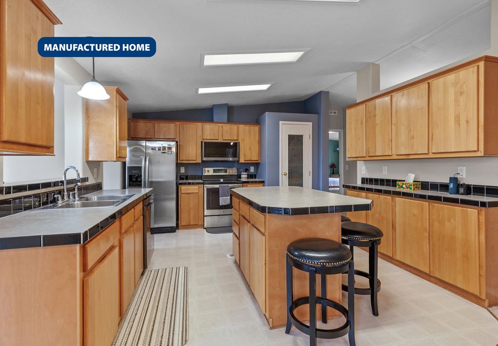 Live-Work Opportunity: Established Restaurant with Residence