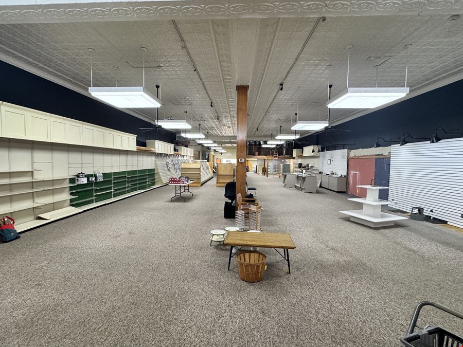 Mixed Use Commercial Building for Sale