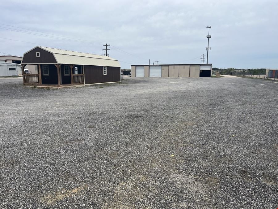 601 N Access Rd