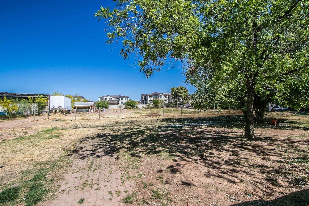 1905 S Old Greenfield Rd