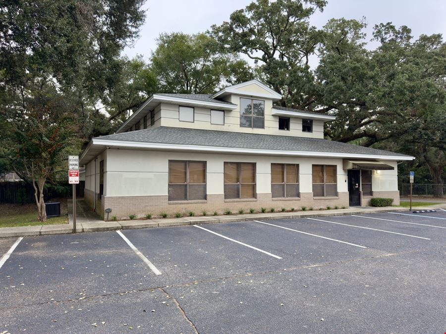 Turnkey Two-Story Office Near Airport, I-10