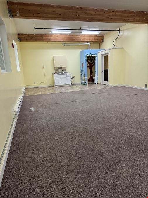9445 NE Business Park Ln