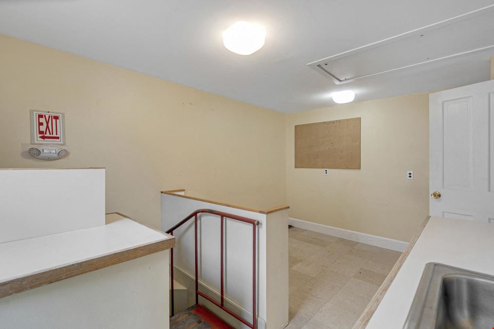11 Mechanic St