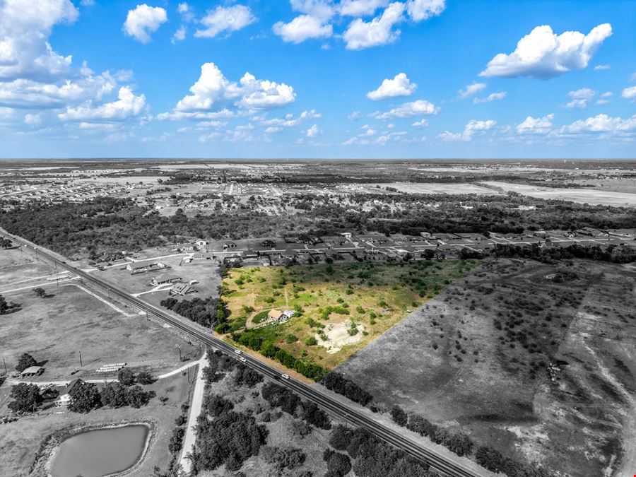 Land Multi-Family Development in Oak Ridge - 7348 N State Highway 34
