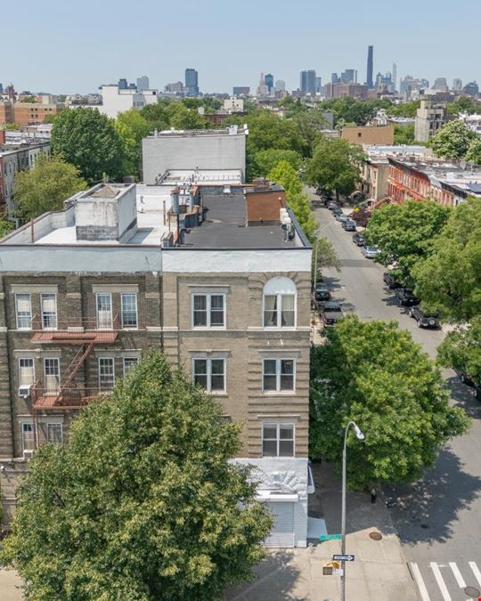 210 Lewis Ave