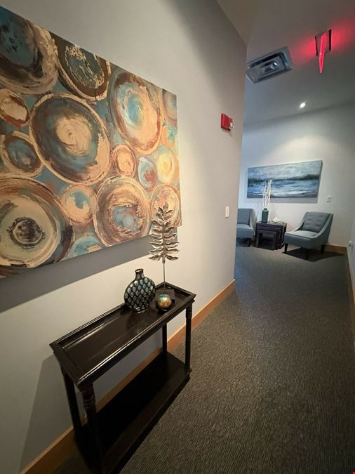 Metropolitan Suite 611