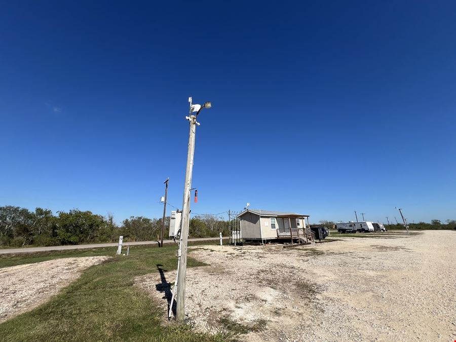 Bastrop Bayou RV Park, 2400 CR 595, Angleton, TX, 77515