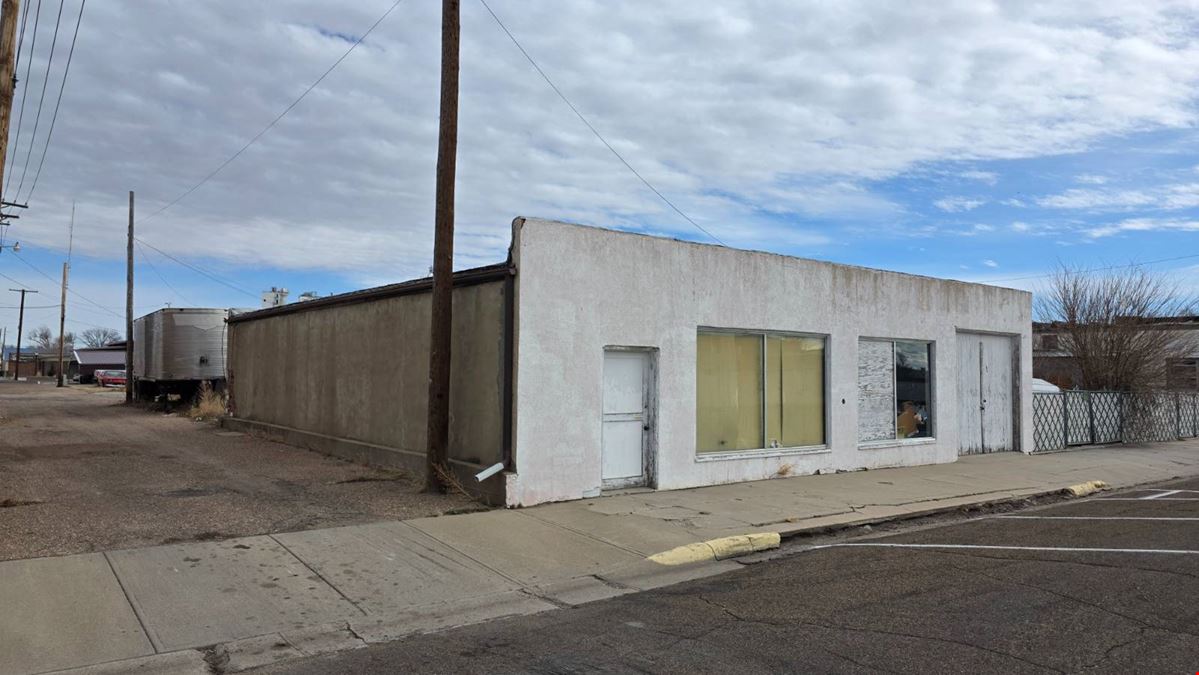 208 Pine St.