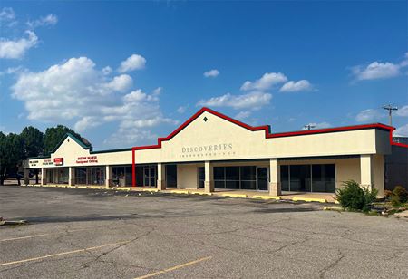 Preview of Retail space for Rent at 7612 N Western Ave