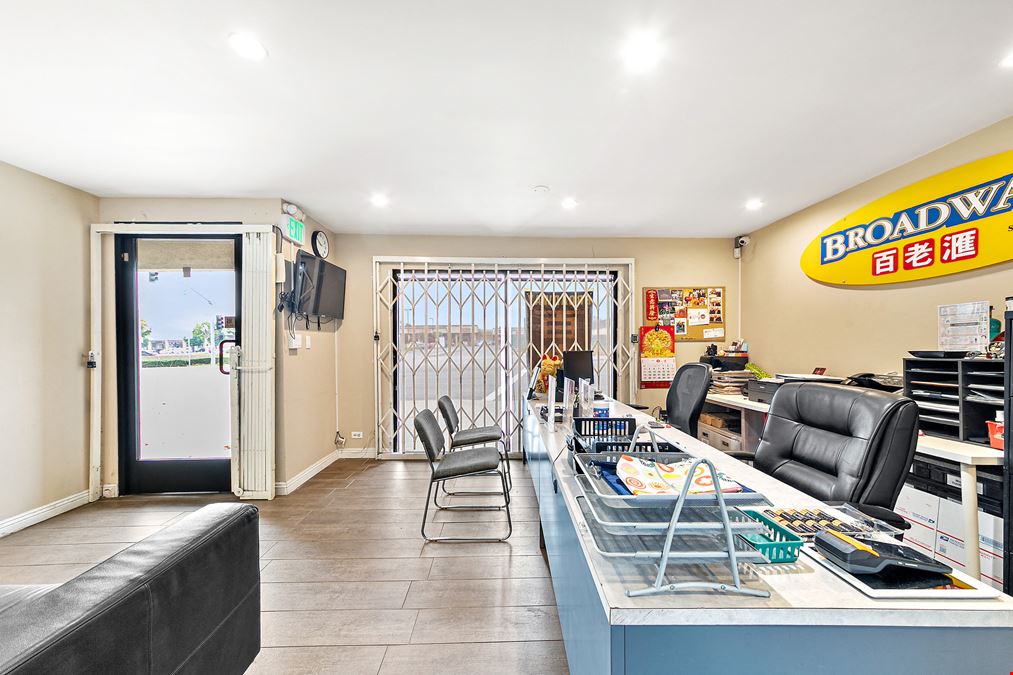 5608 Rosemead Blvd