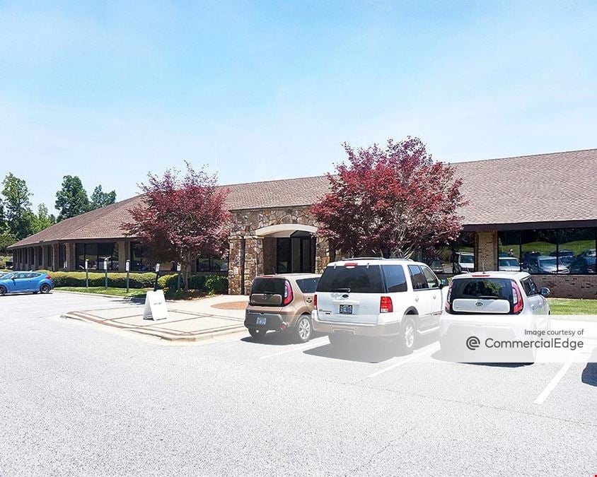 Mendenhall Oaks Business Park - Streamside I & II