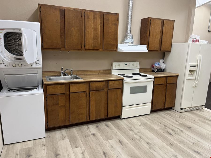 12155 Metro Parkway #4