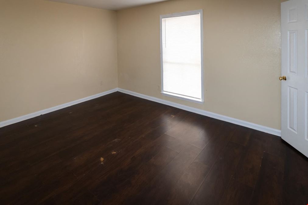 Oakwood Villa