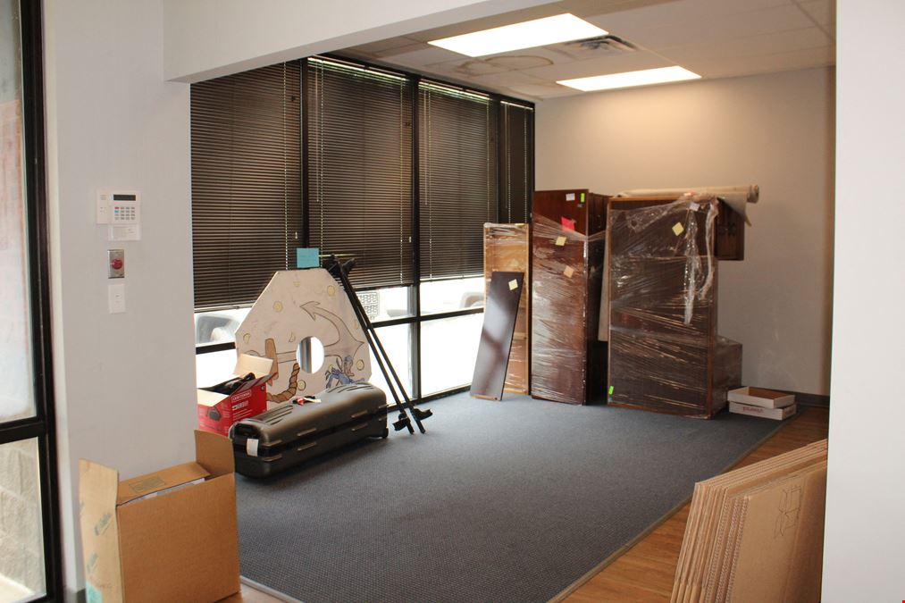 Office-Warehouse Space | 220/Highland Colony Business Park