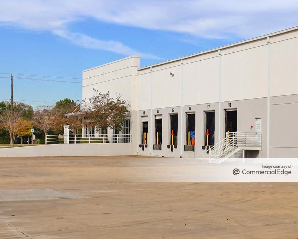Clay Distribution Center