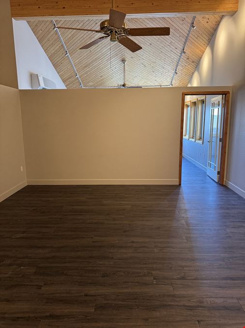 323 24th Street W