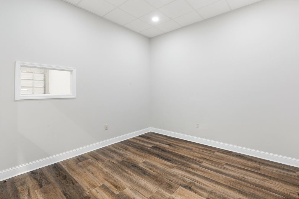 195 Chastain Meadows Ct NW